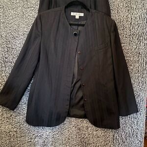 Gloria Vanderbilt Women's Black Pinstripe Skirt Suit Set Size 16